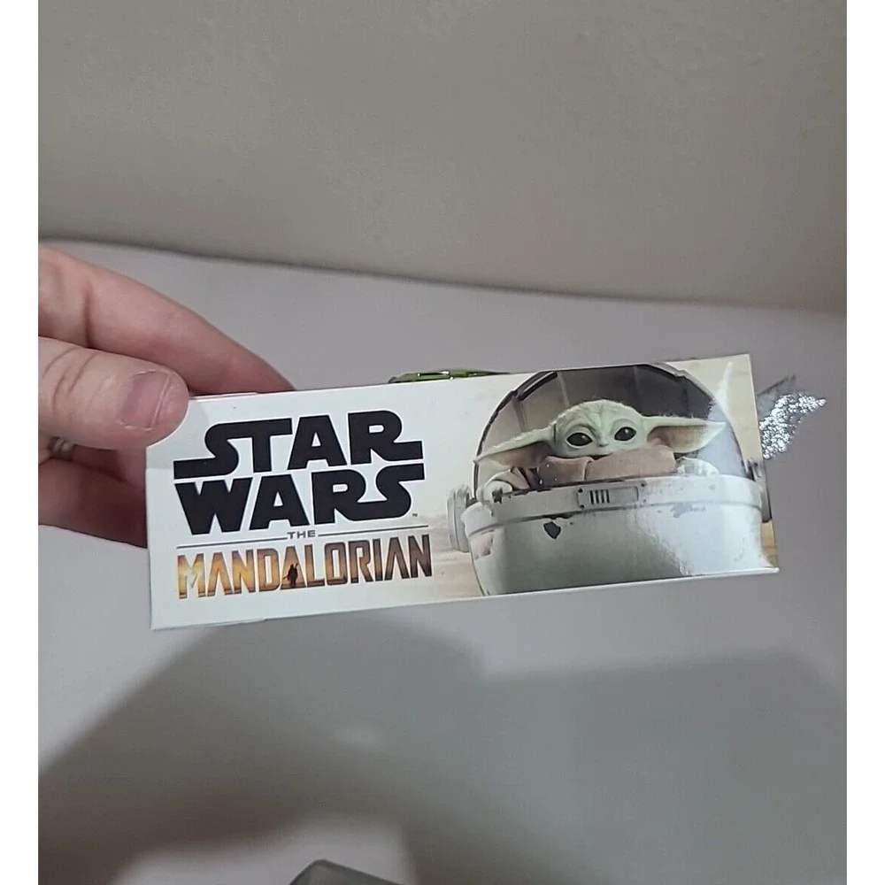 NIB Star Wars Disney Mandalorian Baby Yoda Kids Digital Flashing LCD‎ Watch